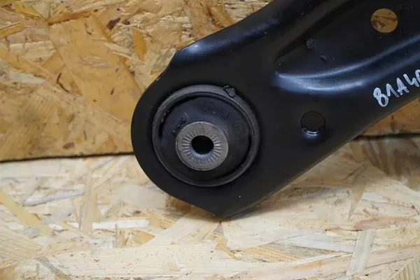 Braccio di Controllo Anteriore Sinistro 81A407151C o Destro 81A407152C Audi A3 8V OEM image 9