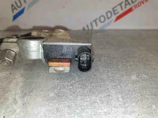 Negativklemme BMW X5 3.0L Diesel 2016 OEM 61216819309 image 4