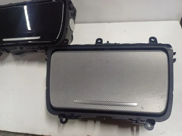 Tuhkakuppi Konsoli BMW F10 F11 image 4