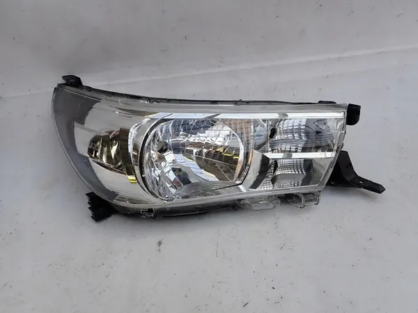 TOYOTA HILUX VIII 8 15-20 Carcasa de faro delantero derecho OEM image 2
