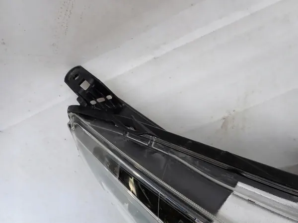 TOYOTA HILUX VIII 8 15-20 Carcasa de faro delantero derecho OEM image 4