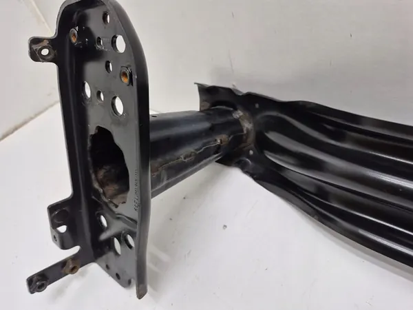 VW Touareg 7P, Porsche Cayenne Etupuskuri image 4