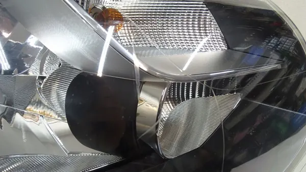 VW T6 7E1 - farol direito image 5