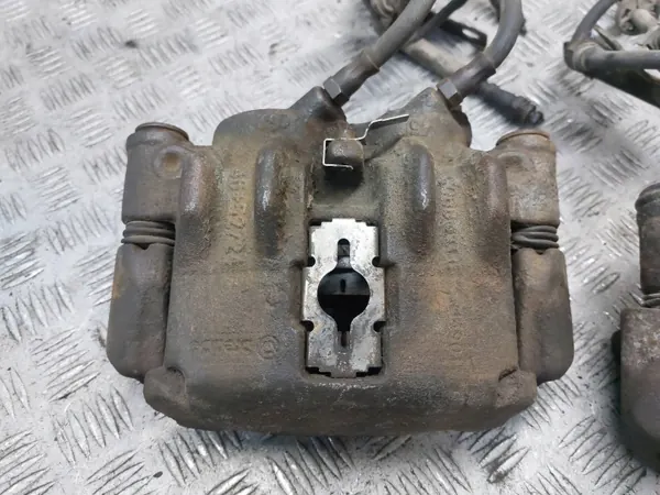Begagnade Framhjulsbromsskivor & -klämmor Citroen Jumper image 9