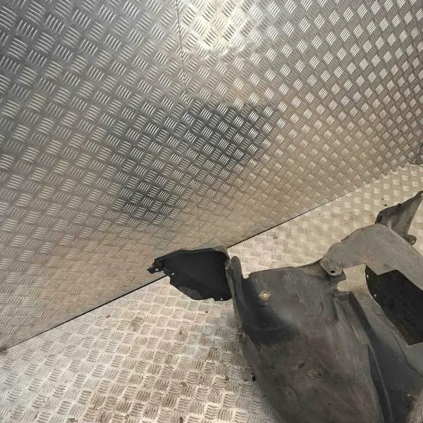 Fram vänster hjulhus Mercedes-Benz C T-Model (S203) OEM image 3