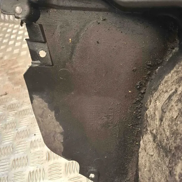 Fram vänster hjulhus Mercedes-Benz C T-Model (S203) OEM image 5