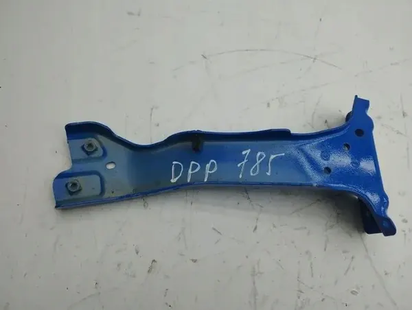 Audi A3 8Y framskärmsfäste OEM 8Y0821132 image 3