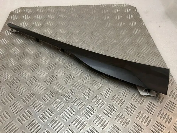 Panel de puerta trasera Volvo XC90 OEM 32274023 image 7