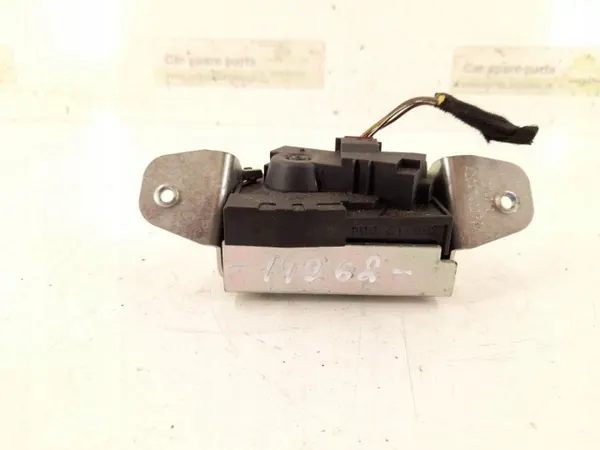 Fecho de porta-malas Mercedes-Benz GLK OEM 2047400535 image 3