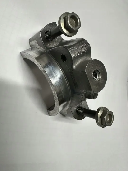 Ford OE BB5E-6A28-4BA Kampiakselin Laakerikansi image 2