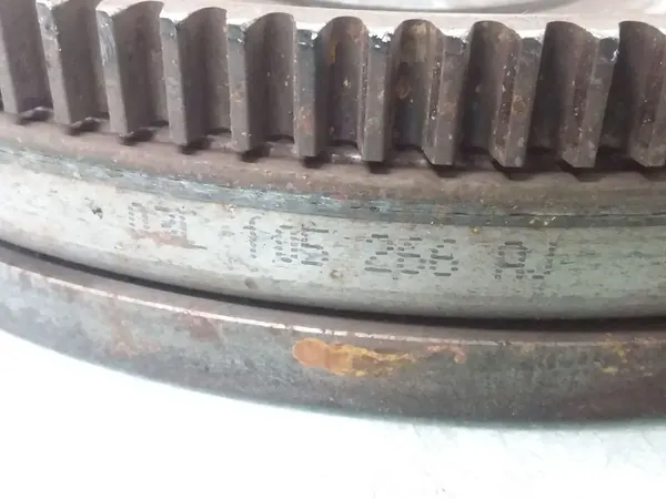 Kytkin Skoda Octavia Mk2 2009 03L105266AJ image 3