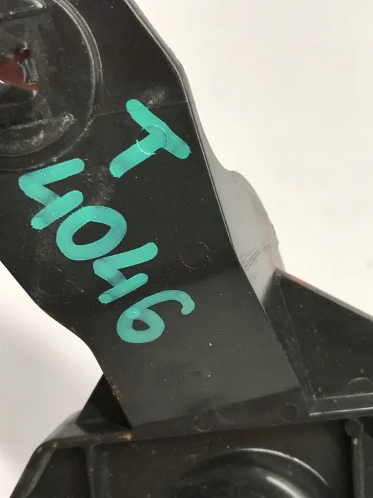 Tesla Y Scivolo Paraurti Posteriore Sinistro 1494043-00-A image 8