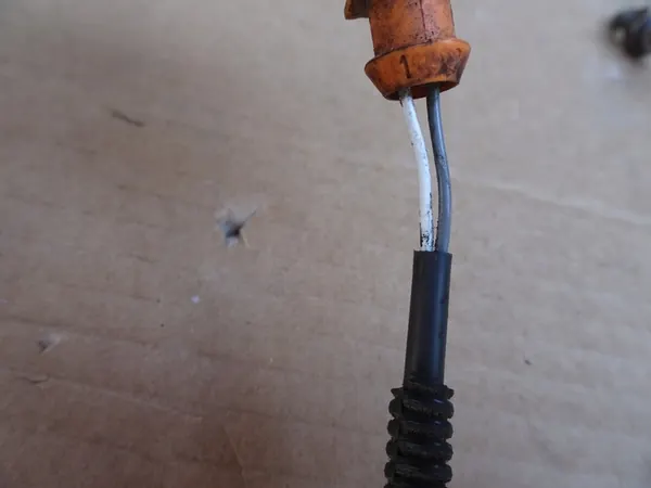 Abgastemperatursensor AUDI A4 B7 A6 C6 2.0 TDI image 2