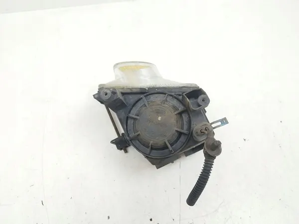 2004 Opel Vectra C Farol de neblina dianteiro image 3