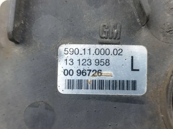 2004 Opel Vectra C Farol de neblina dianteiro image 4