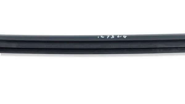 Joint de vitre arrière Porsche Taycan OEM AMD227601 image 4