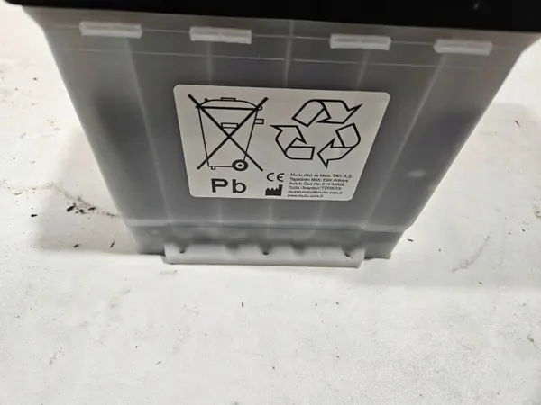 Batterie Toyota OEM 28800-K0022 35 Ah Occasion image 4