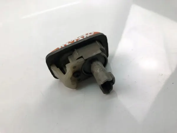 OEM 34211028 Clignotant d'aile gauche Mitsubishi Galant image 3