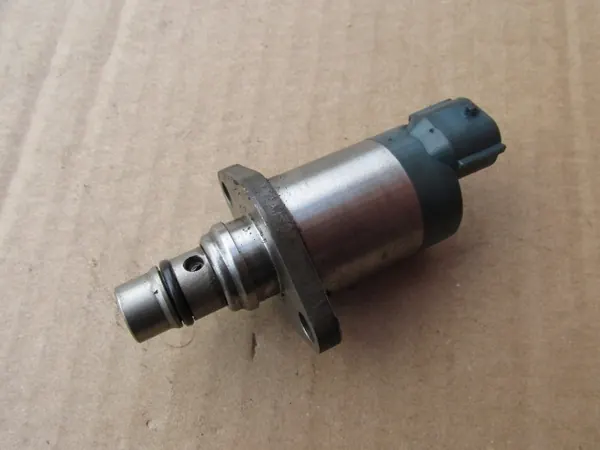 Sensor válvula pressão óleo Mazda CX-5 I 2.2 Diesel OEM image 3