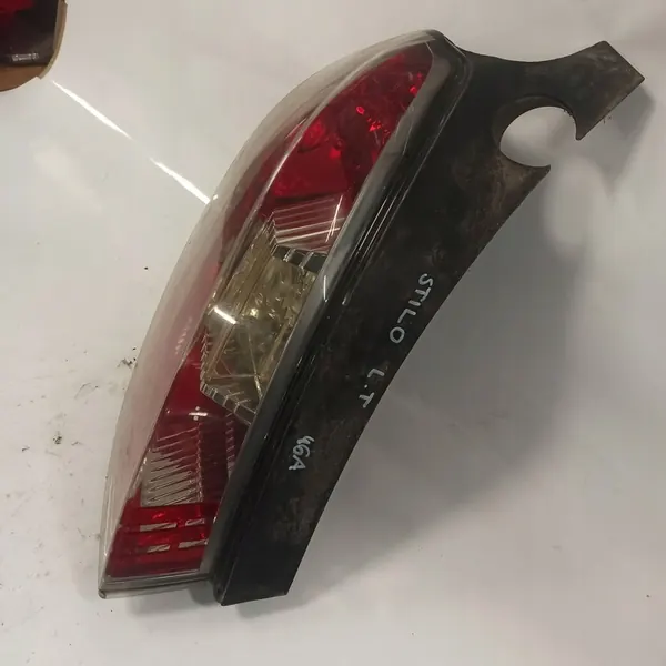 FIAT STILO LÁMPARA TRASERA IZQUIERDA 46823706 image 3