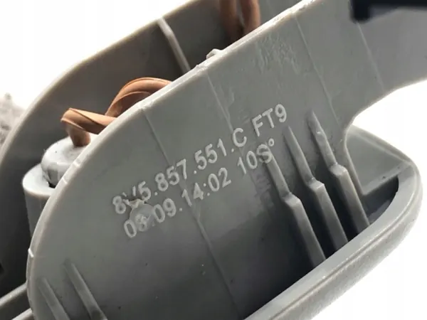 OEM 8V5857551C vasen aurinkovarjo Audi A3 8V:lle image 4