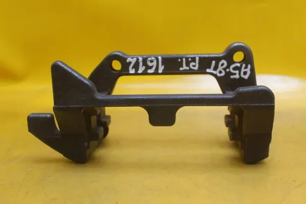 OEM 0822 C 1612 Support de Serrage Droit Arrière Audi A5 image 7