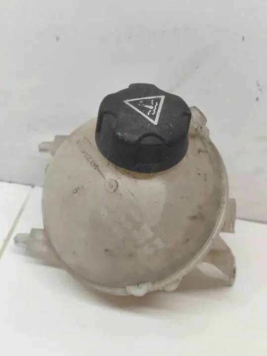 Depósito de agua OEM 9673334580 Citroen C4 Picasso image 3