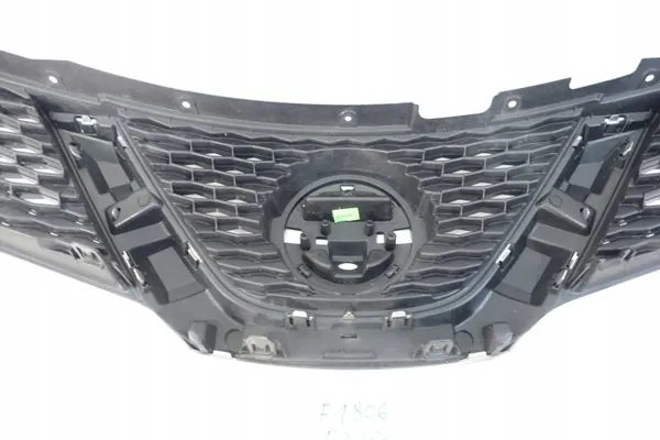 Nissan Qashqai II J11 etupuskurin ritilä OEM 623104EA0D image 6