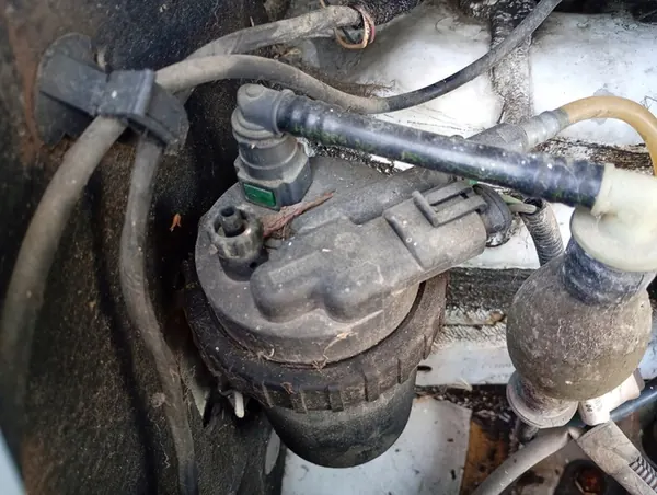 Opel Vivaro II Boîtier de Filtre à Carburant 1.9 DTI OEM MO-1612-2 image 2