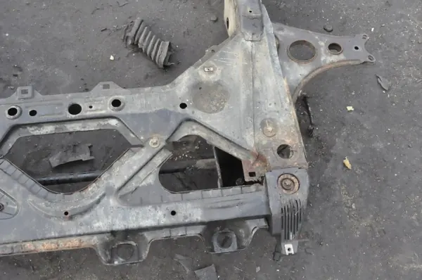 Viga suspensão Mercedes Vaneo 1.9 OEM 414414 image 4