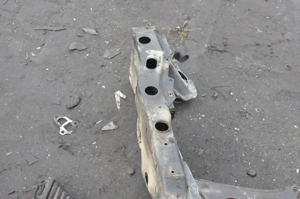 Viga suspensão Mercedes Vaneo 1.9 OEM 414414 image 5