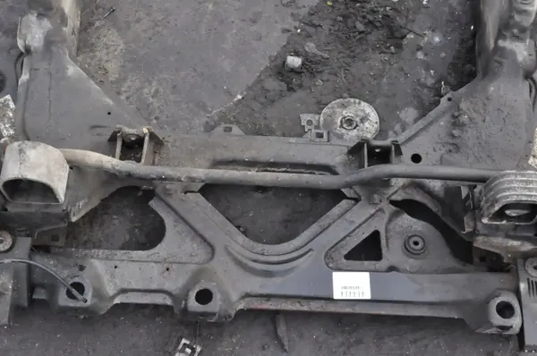 Viga suspensão Mercedes Vaneo 1.9 OEM 414414 image 6
