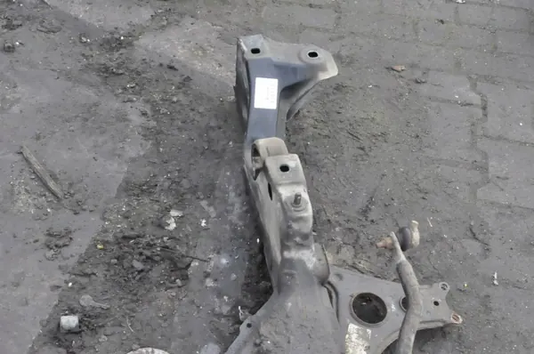 Viga suspensão Mercedes Vaneo 1.9 OEM 414414 image 7