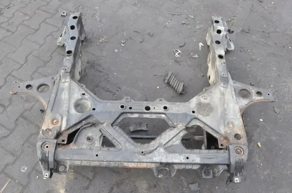 Viga suspensão Mercedes Vaneo 1.9 OEM 414414 image 8