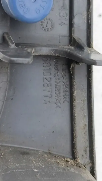 OEM 68102877A Vasen sumuvalo Jeep Grand Cherokee image 7