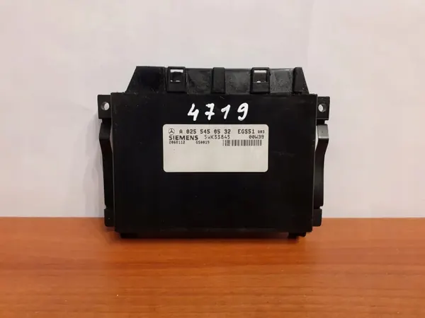 Computador caixa Mercedes-Benz OEM 4719 Usado image 2