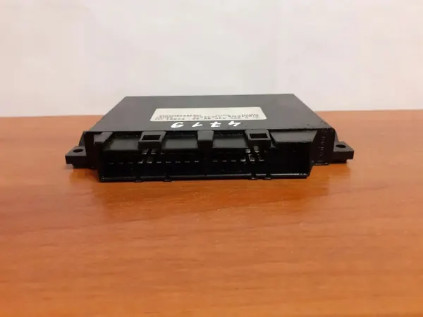 Computador caixa Mercedes-Benz OEM 4719 Usado image 4