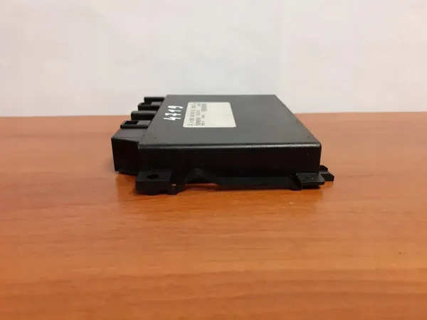 Computador caixa Mercedes-Benz OEM 4719 Usado image 5