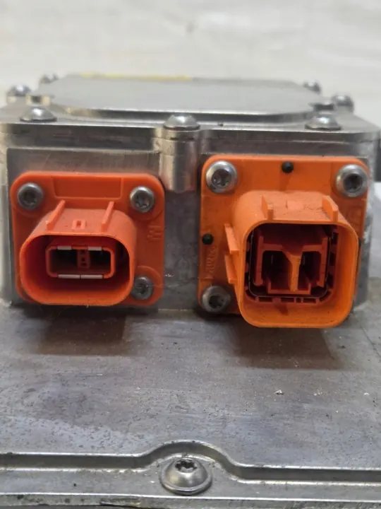 Módulo Inversor Carregador OEM 9843998780 para Opel Corsa F image 10