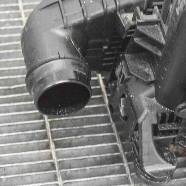 Koelonderdelen Mercedes-Benz C (W204) 2.0L A2045003703 image 3