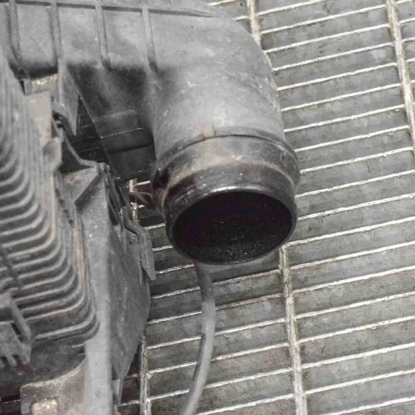 Koelonderdelen Mercedes-Benz C (W204) 2.0L A2045003703 image 4