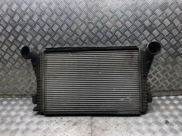 Radiateur intercooler OEM 1K0145803E pour VW Golf Plus image 2