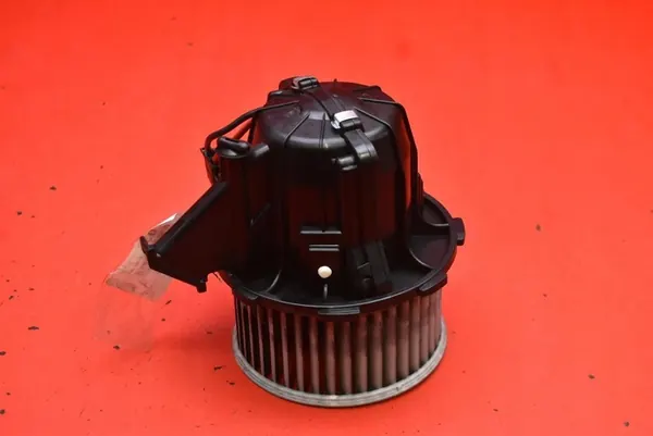 Luftfläkt Audi A4 B8 Kombi 07-11 U0852003 image 5