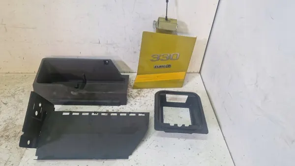 Volvo FM5/FMX dörrkarm OEM 84562375 - Begagnad image 2