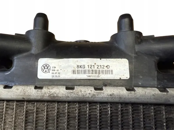 Audi Vesijäähdytin OEM 8K0121212D - Käytetty image 3