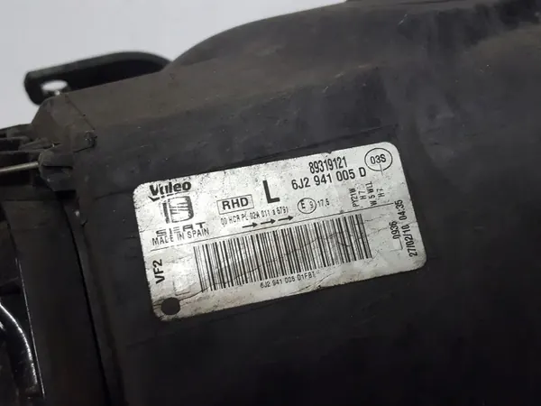 Farol dianteiro esquerdo SEAT IBIZA 4 OEM 6J2941005D image 7