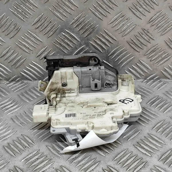 Porsche Cayenne (92A) 2014 Höger Framdörrslås OEM 8J2837016A image 5