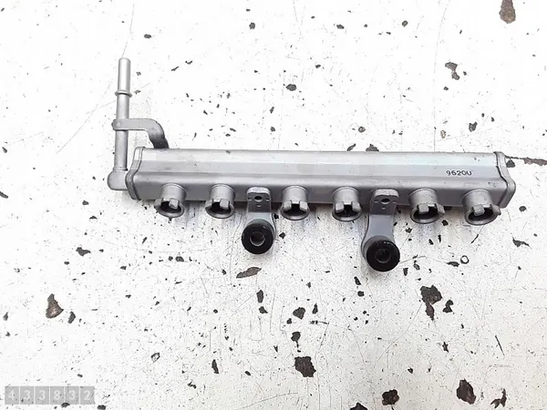 Trilho de Combustível Citroen C1 2019 1000 Gasolina 9620u image 1