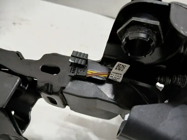 Charnière toit cabriolet droit OEM 7190552 BMW M4 image 10