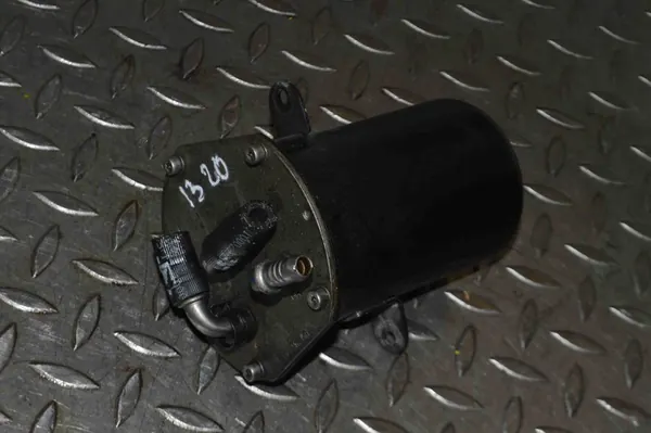 Polttoainesuodattimen kotelo VW Touareg 3.0L 2011 OEM 7P6127401 image 2